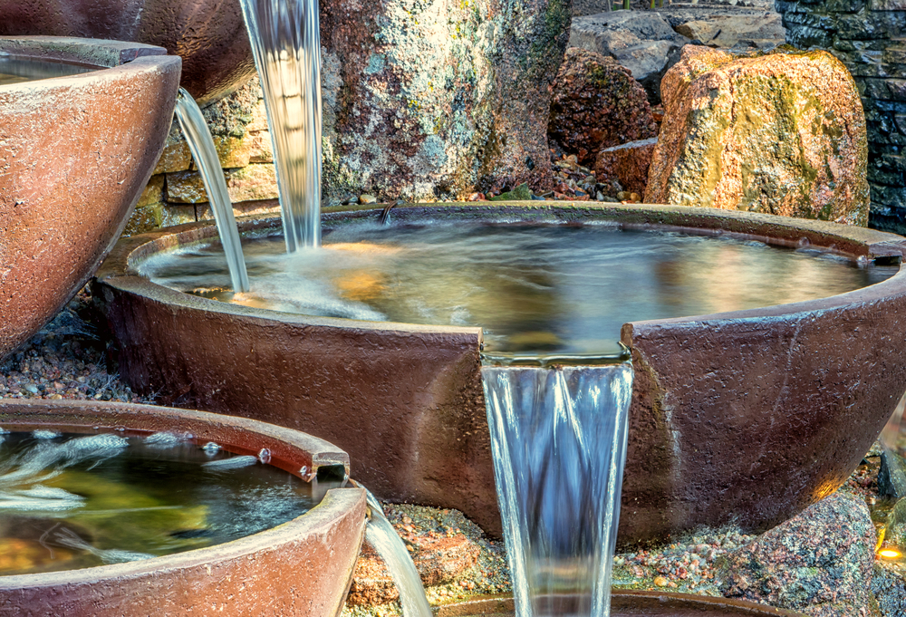 Water fountain made with bowls