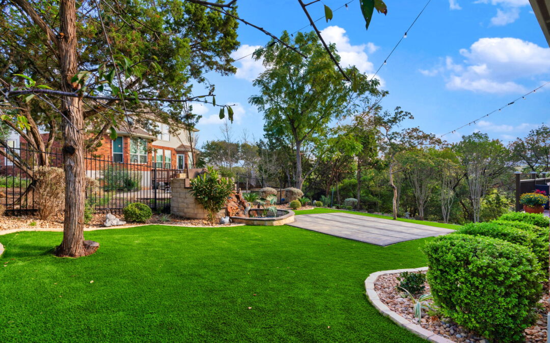 Outdoor Living – Create a Pet-Friendly Outdoor Space